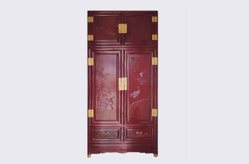 秦皇岛高端中式家居装修深红色纯实木衣柜